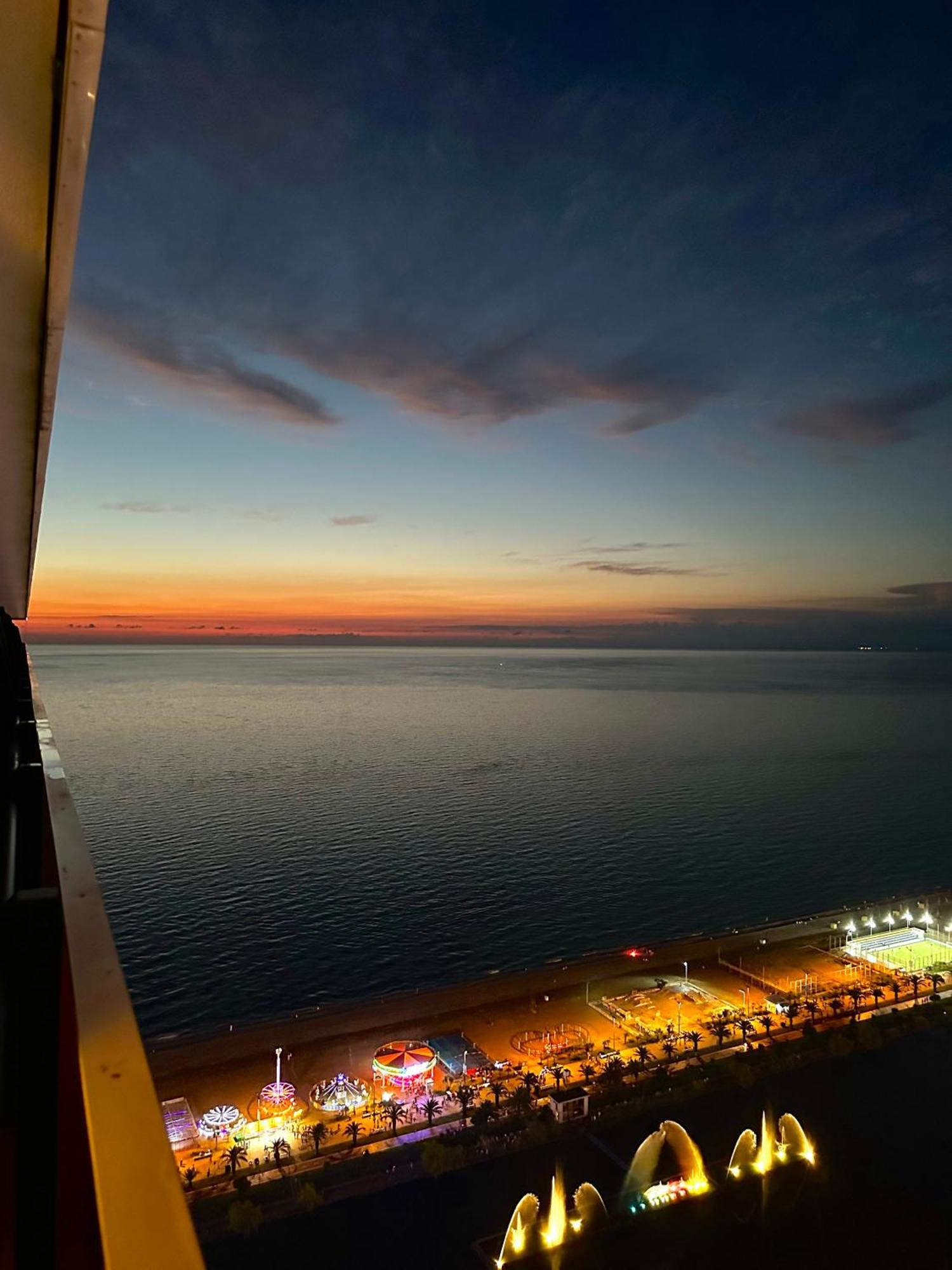 Batumi Orbi City Apartment On 41Th Floor Exterior foto
